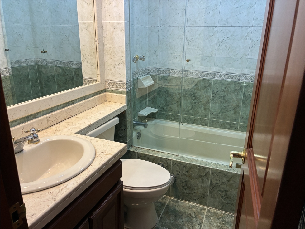 Apartamento en venta en Los Rosales, Bogotá · foto 12 de 17