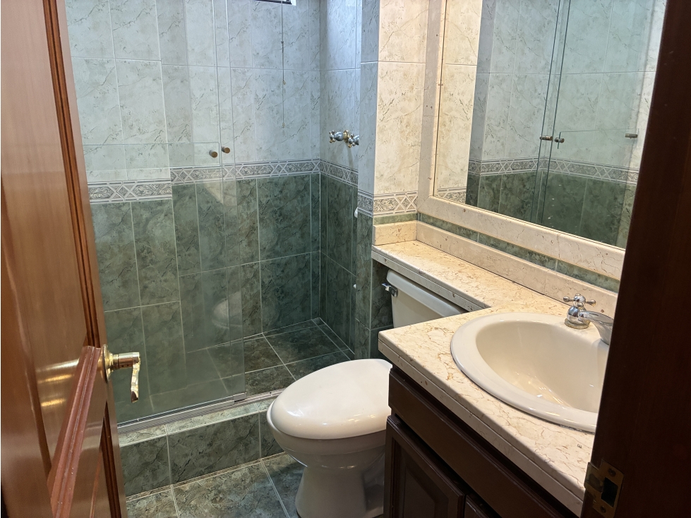 Apartamento en venta en Los Rosales, Bogotá · foto 14 de 17
