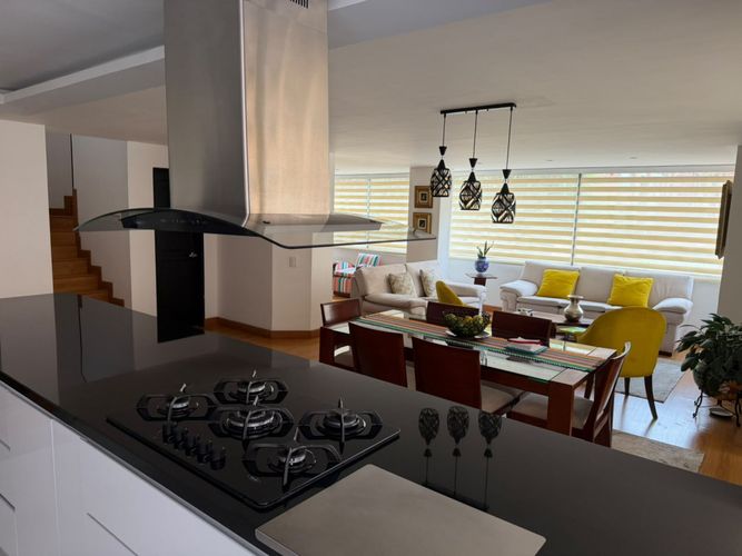 Apartamento de 3 alcobas en arriendo en Chico Norte, Bogotá, 180 m² · foto 4 de 16