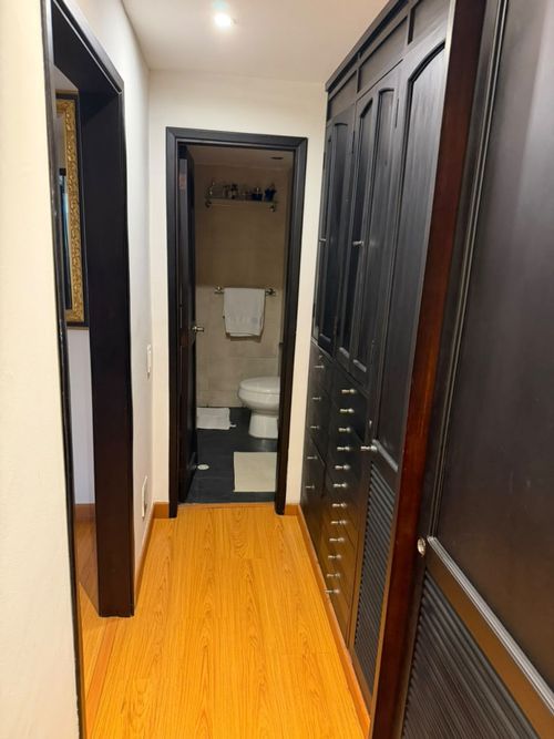 Apartamento de 3 alcobas en arriendo en Chico Norte, Bogotá, 180 m² · foto 9 de 16