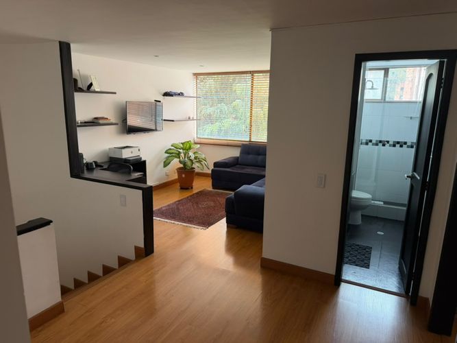 Apartamento de 3 alcobas en arriendo en Chico Norte, Bogotá, 180 m² · foto 10 de 16