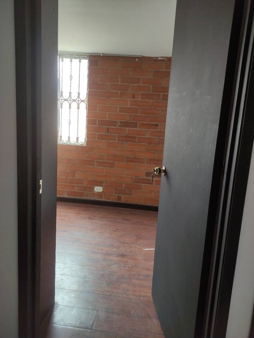 Casa en venta en Fontibon, Bogotá · foto 7 de 15
