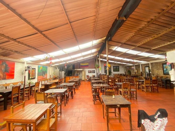 Casa de 1 alcoba en venta en Centro Administrativo, Bogotá, 864 m² · foto 12 de 21
