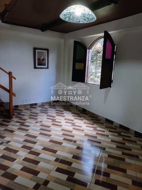 Casa de 3 alcobas en venta en Santa Elena, Medellín, 160 m² · foto 9 de 24