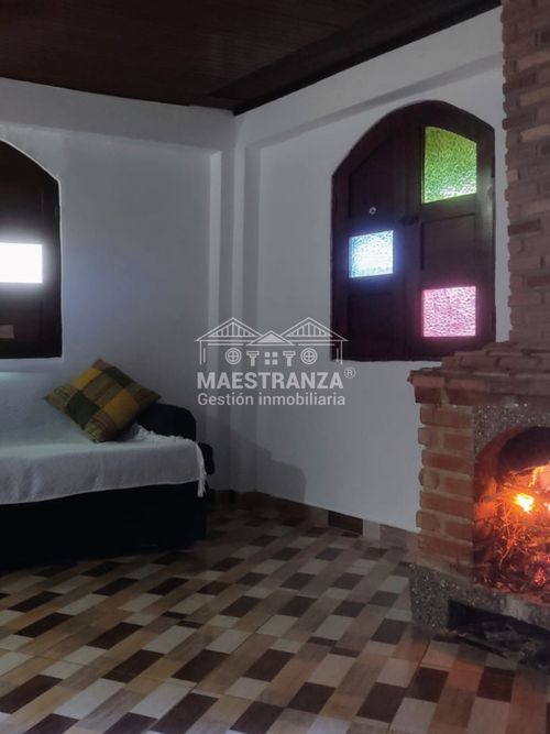 Casa de 3 alcobas en venta en Santa Elena, Medellín, 160 m² · foto 10 de 24