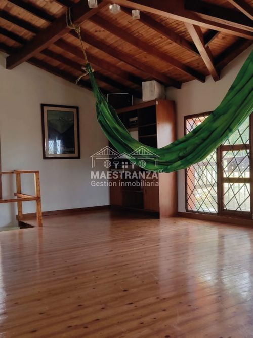 Casa de 3 alcobas en venta en Santa Elena, Medellín, 160 m² · foto 16 de 24