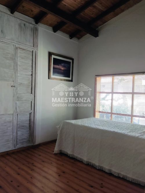 Casa de 3 alcobas en venta en Santa Elena, Medellín, 160 m² · foto 18 de 24