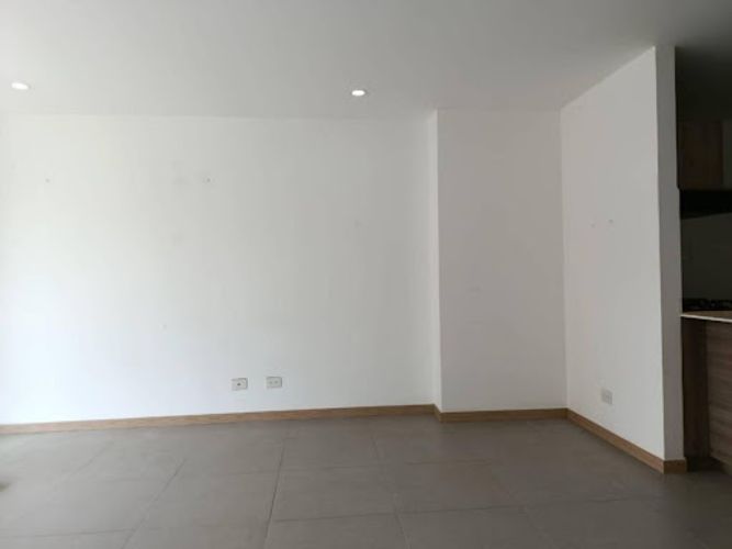 Apartaestudio en arriendo en Loma Del Escobero, Envigado, 62 m² · foto 8 de 24