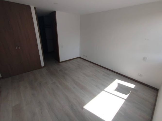 Apartaestudio en arriendo en Loma Del Escobero, Envigado, 62 m² · foto 16 de 24