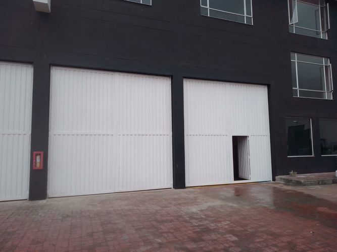 Bodega en arriendo en Tibito, Tocancipá, 2100 m² · foto 2 de 15
