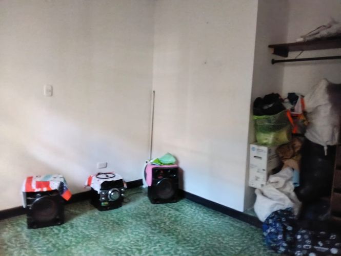 Casa de 6 alcobas en venta en San Miguel, Bucaramanga, 232 m² · foto 5 de 14