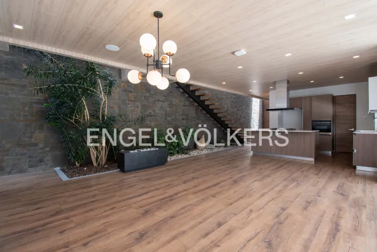 Casa de 3 alcobas en venta en Las Palmas, Envigado, 480 m² · foto 4 de 24
