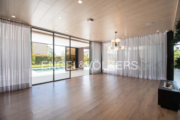 Casa de 3 alcobas en venta en Las Palmas, Envigado, 480 m² · foto 2 de 24