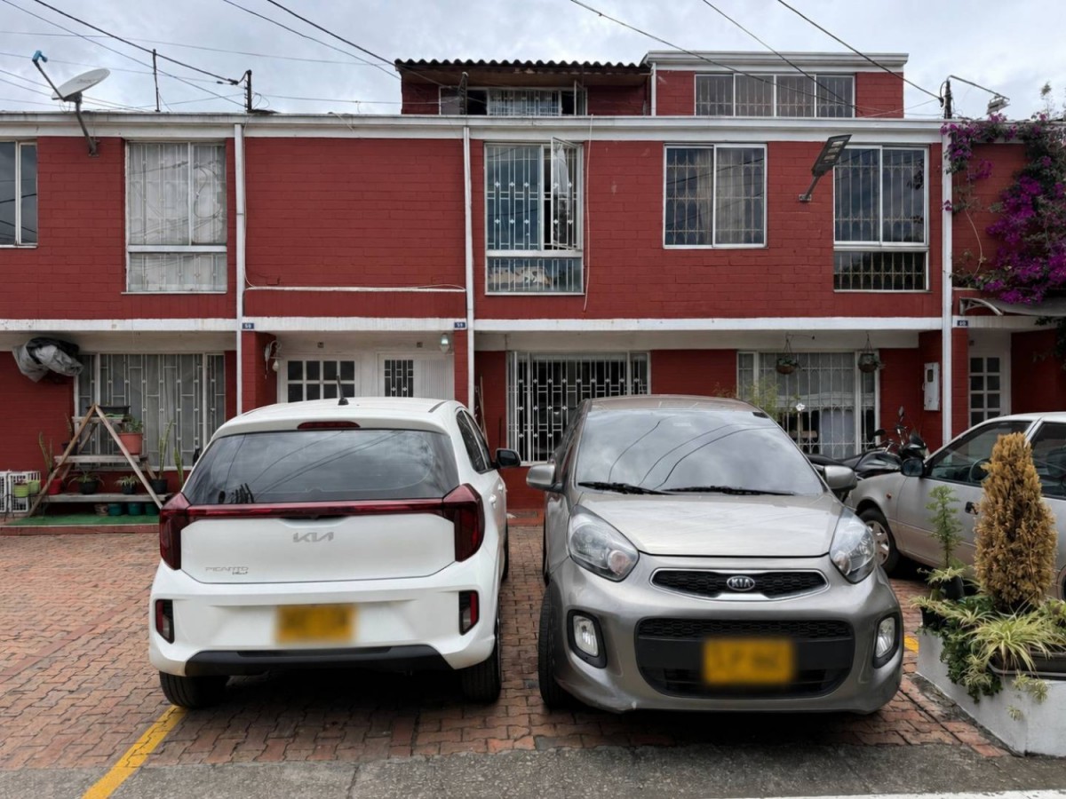 Casa en venta en Castilla, Bogotá · foto 24 de 24