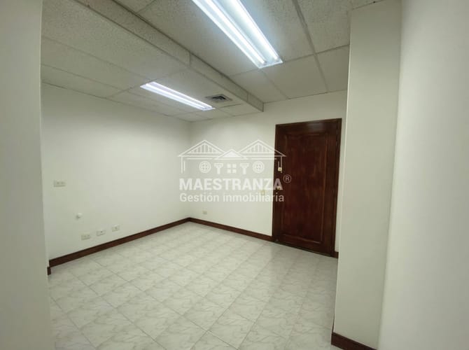 Oficina en arriendo en La Florida, Medellín, 47 m² · foto 6 de 9