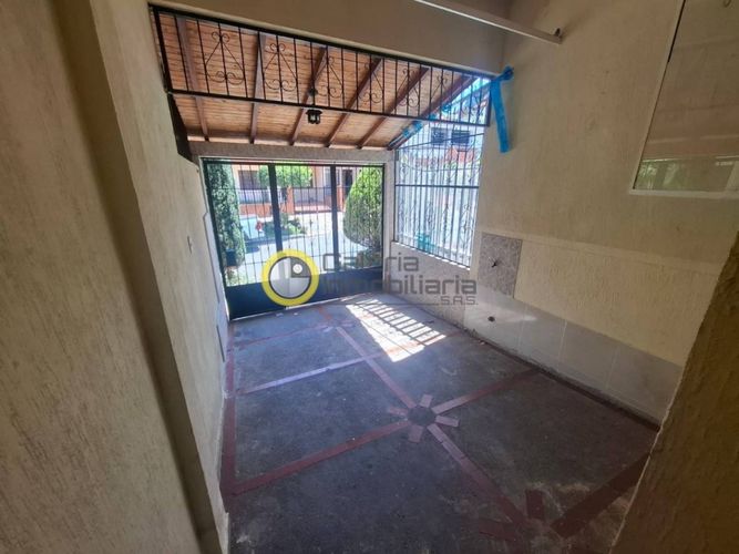 Casa de 3 alcobas en venta en Urbanizacion Diamante Ii Etapa, Bucaramanga, 161 m² · foto 4 de 24