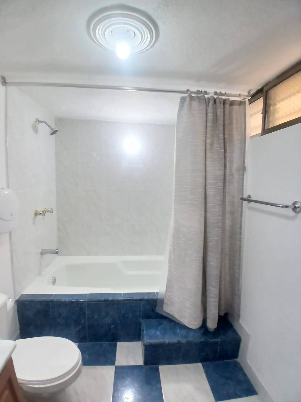 Casa en arriendo en El Trianon, Envigado · foto 9 de 24