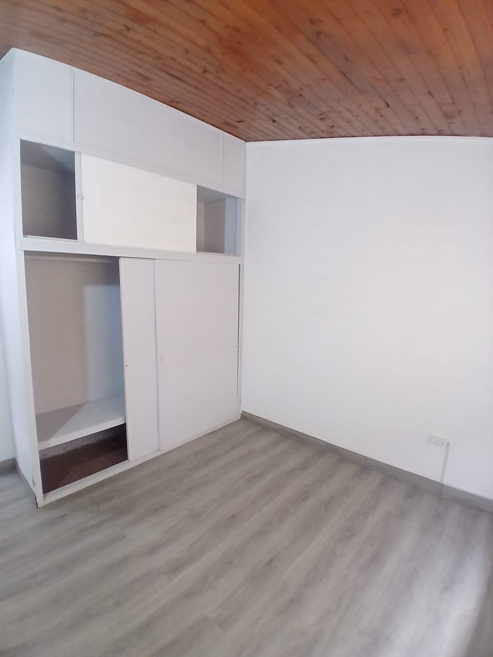Casa en arriendo en El Trianon, Envigado · foto 14 de 24