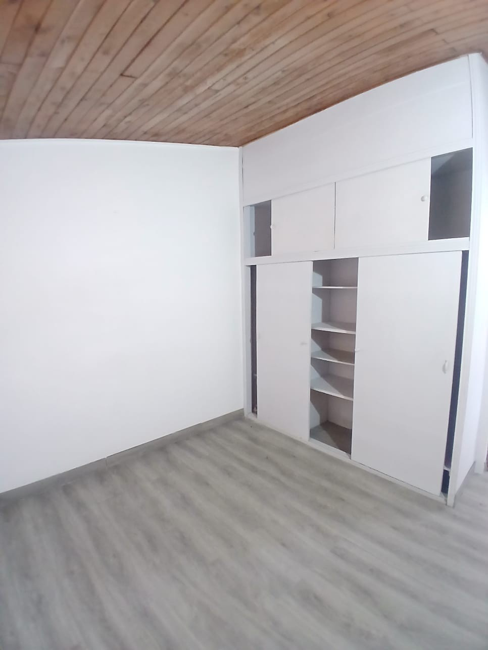 Casa en arriendo en El Trianon, Envigado · foto 16 de 24