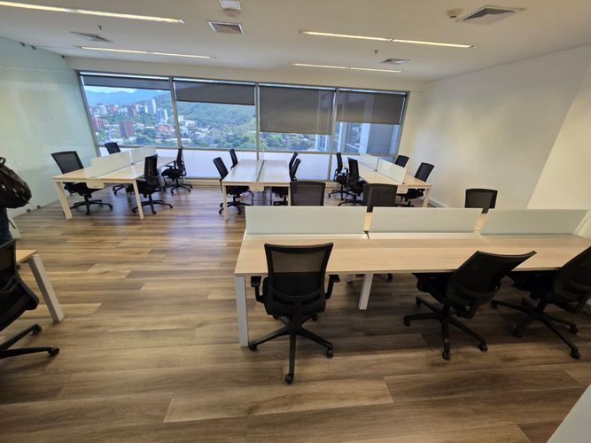 Oficina en arriendo en Chipichape, Cali, 139 m² · foto 3 de 14