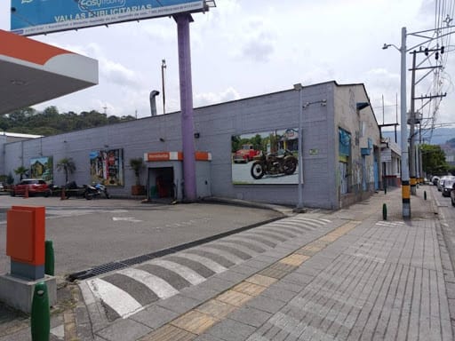 Bodega en arriendo en San Pablo, Medellín, 1581 m² · foto 2 de 19
