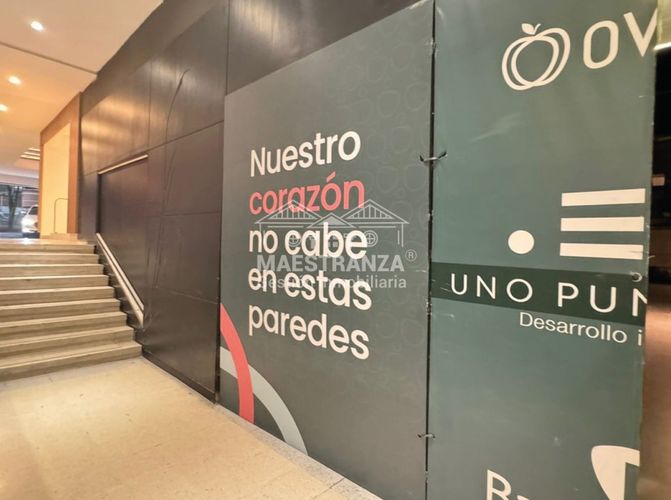 Local en venta en Milla De Oro, Medellín, 475 m² · foto 3 de 6