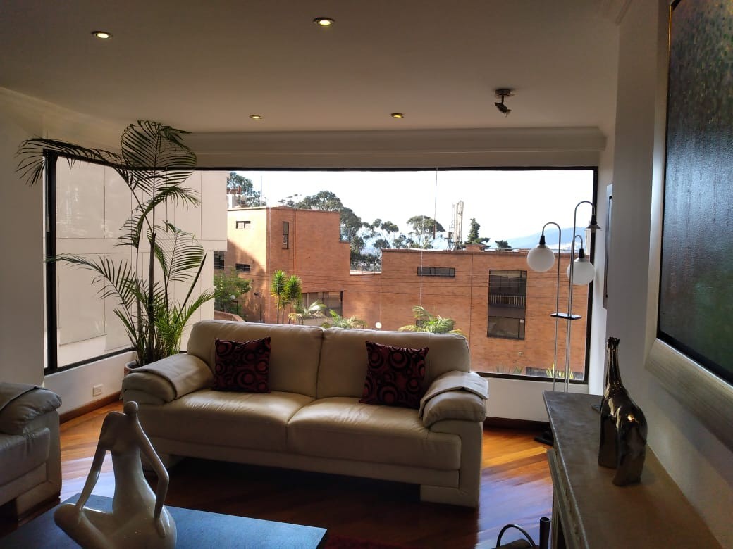 Apartamento en venta en Chico Norte, Bogotá · foto 3 de 16