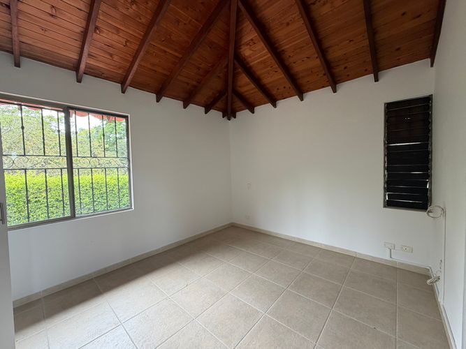 Casa de 3 alcobas en venta en Pance, Cali, 272 m² · foto 2 de 17