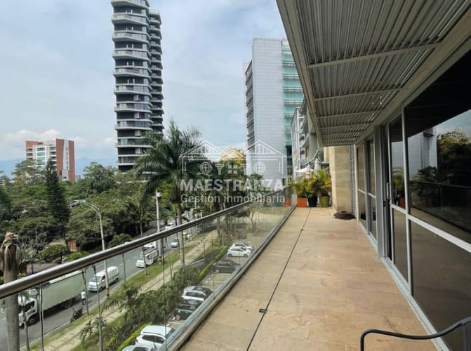 Oficina en venta en Las Palmas, Medellín, 306 m² · foto 8 de 12