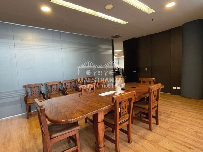 Oficina en venta en Las Palmas, Medellín, 306 m² · foto 9 de 12