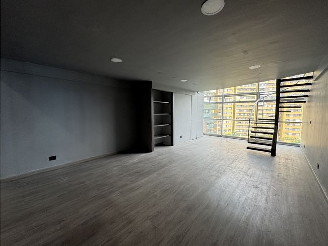 Oficina en venta en Las Palmas, Medellín, 75 m² · foto 2 de 8