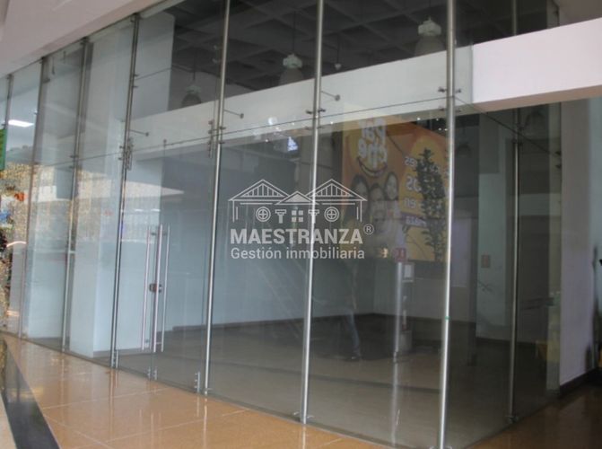 Local en venta en El Poblado, Medellín, 78 m² · foto 3 de 6
