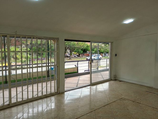 Local en arriendo en Belén, Medellín, 85 m² · foto 2 de 9