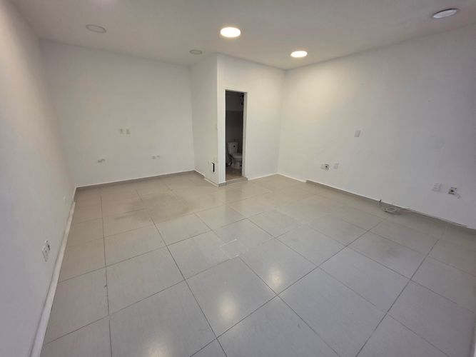 Consultorio en arriendo en Sotomayor, Bucaramanga, 580 m² · foto 4 de 24