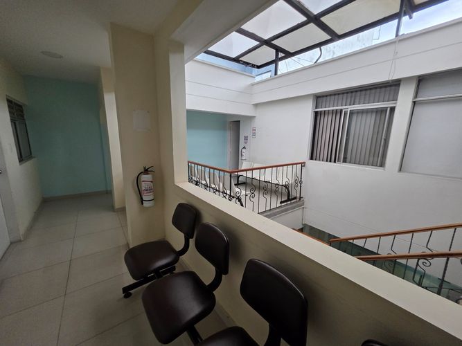 Consultorio en arriendo en Sotomayor, Bucaramanga, 580 m² · foto 7 de 24