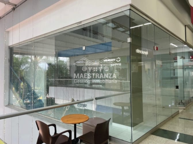 Local en arriendo en El Poblado, Medellín, 79 m² · foto 6 de 7