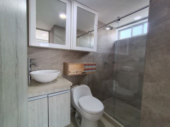 Apartamento de 3 alcobas en venta en La Floresta, Los Patios, 67 m² · foto 8 de 24