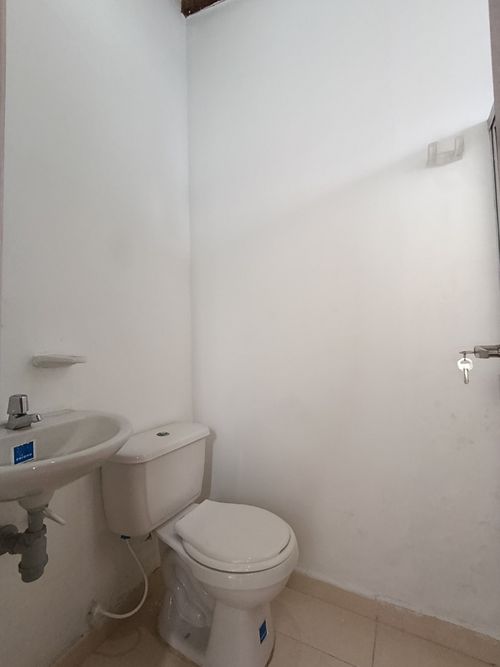 Casa de 3 alcobas en venta en Cr. Vizcaya, Los Patios, 100 m² · foto 9 de 16