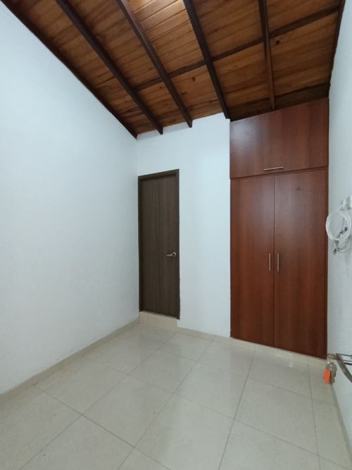 Casa de 3 alcobas en venta en Cr. Vizcaya, Los Patios, 100 m² · foto 10 de 16