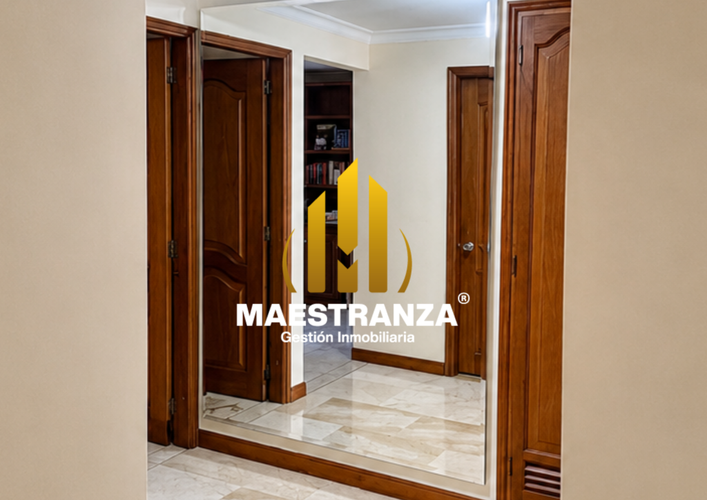 Apartamento de 4 alcobas en venta en Laureles, Medellín, 129 m² · foto 8 de 13