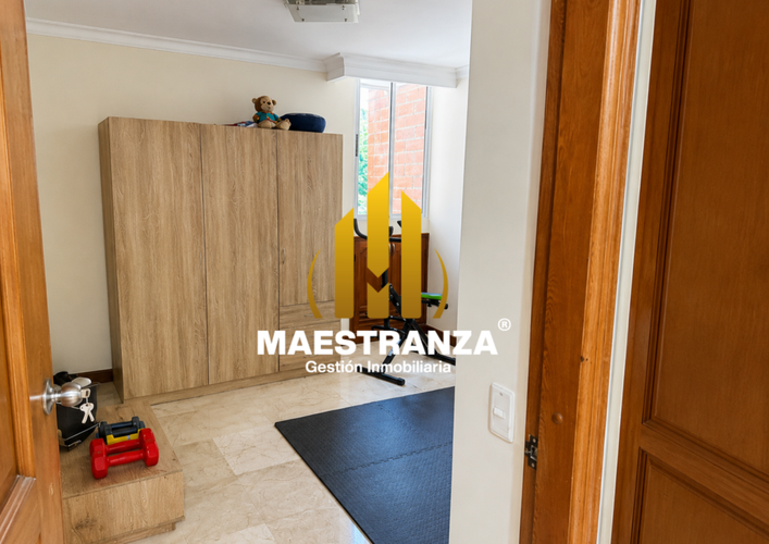 Apartamento de 4 alcobas en venta en Laureles, Medellín, 129 m² · foto 10 de 13