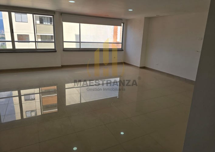 Apartamento de 3 alcobas en venta en San Cristobal, Medellín, 119 m² · foto 3 de 14