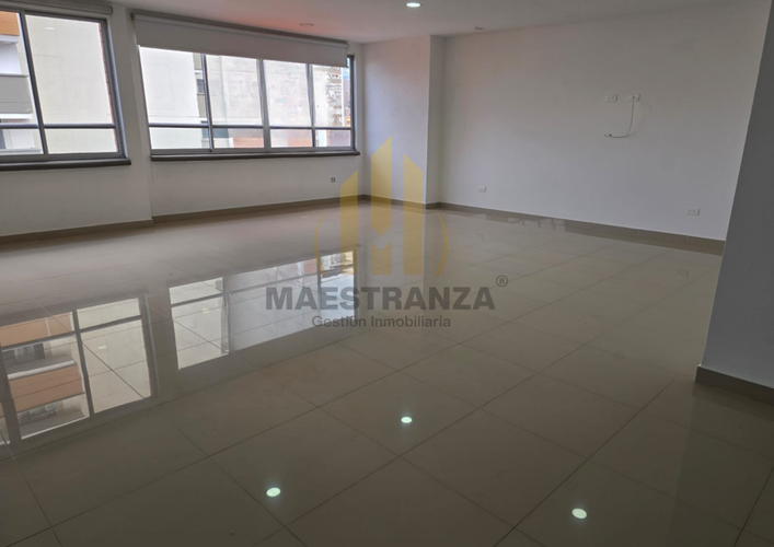Apartamento de 3 alcobas en venta en San Cristobal, Medellín, 119 m² · foto 4 de 14
