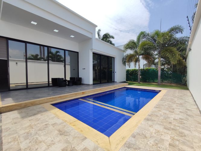 Casa de 3 alcobas en venta en Los Trapiches, Villa del Rosario, 350 m² · foto 5 de 17