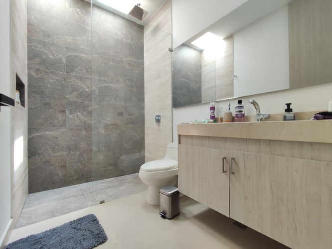 Casa de 3 alcobas en venta en Los Trapiches, Villa del Rosario, 350 m² · foto 9 de 17