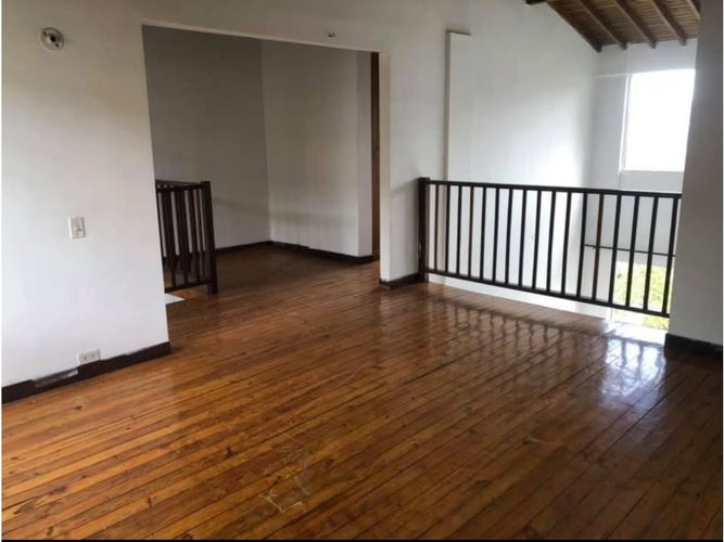 Apartamento de 3 alcobas en venta en Calasanz, Medellín, 85 m² · foto 2 de 20