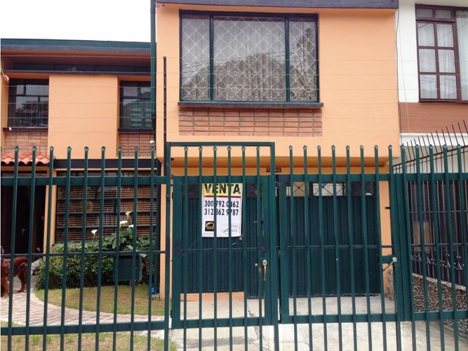 Casa de 4 alcobas en venta en Santa Barbara Central, Bogotá, 218 m² · foto 6 de 20