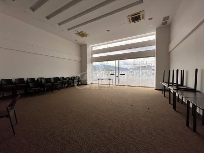 Oficina en arriendo en Villa Carlota, Medellín, 131 m² · foto 6 de 7