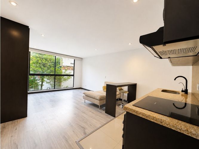 Apartaestudio en venta en Chapinero, Bogotá, 29 m² · foto 3 de 10