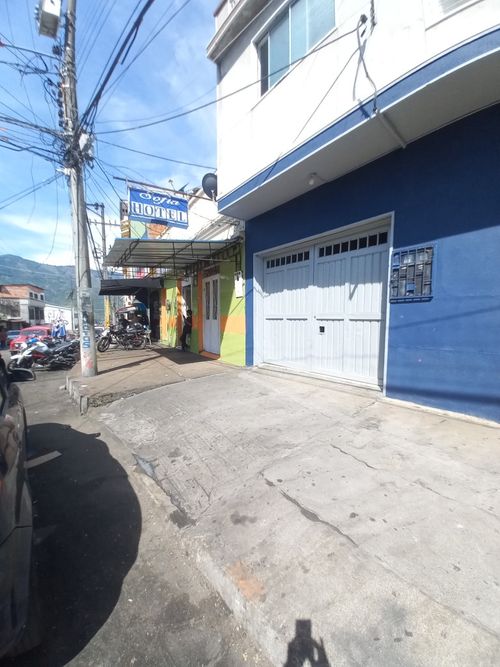 Bodega en arriendo en El Carmen, Ibagué, 360 m² · foto 2 de 9